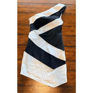 Forever Unique Angela Dress Black/White - Size 8